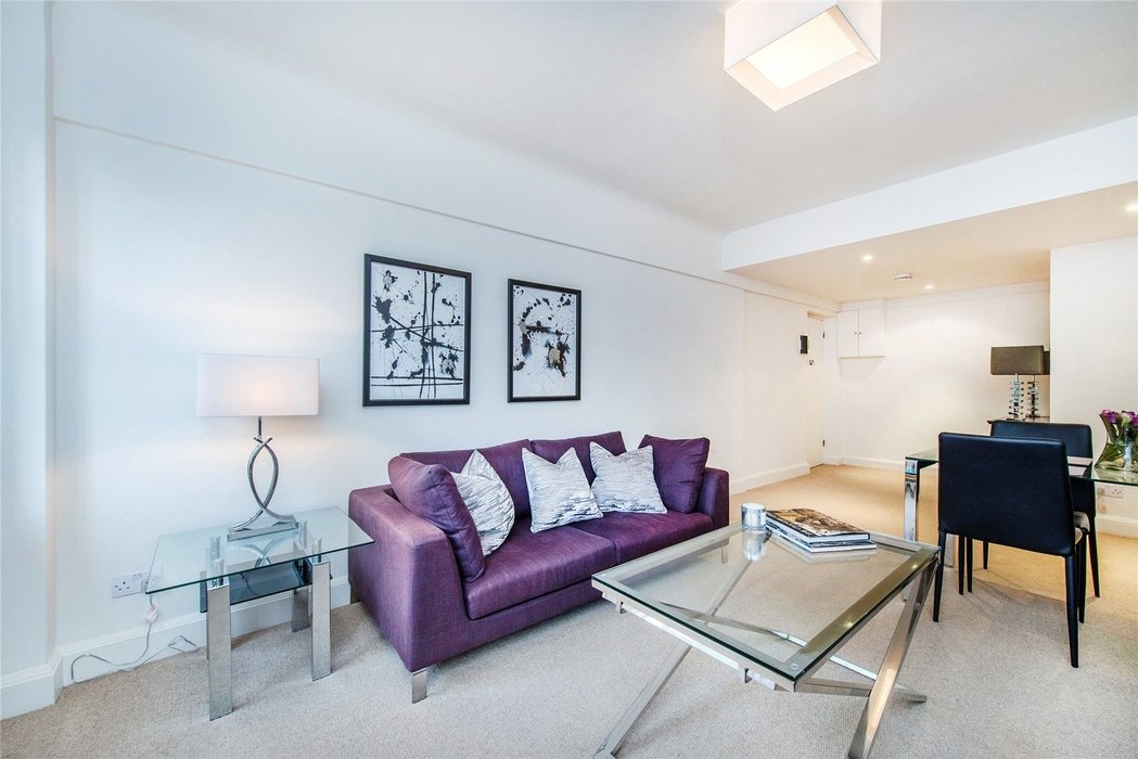 2 bedroom Flat to let in Cheslea,London - Image 2