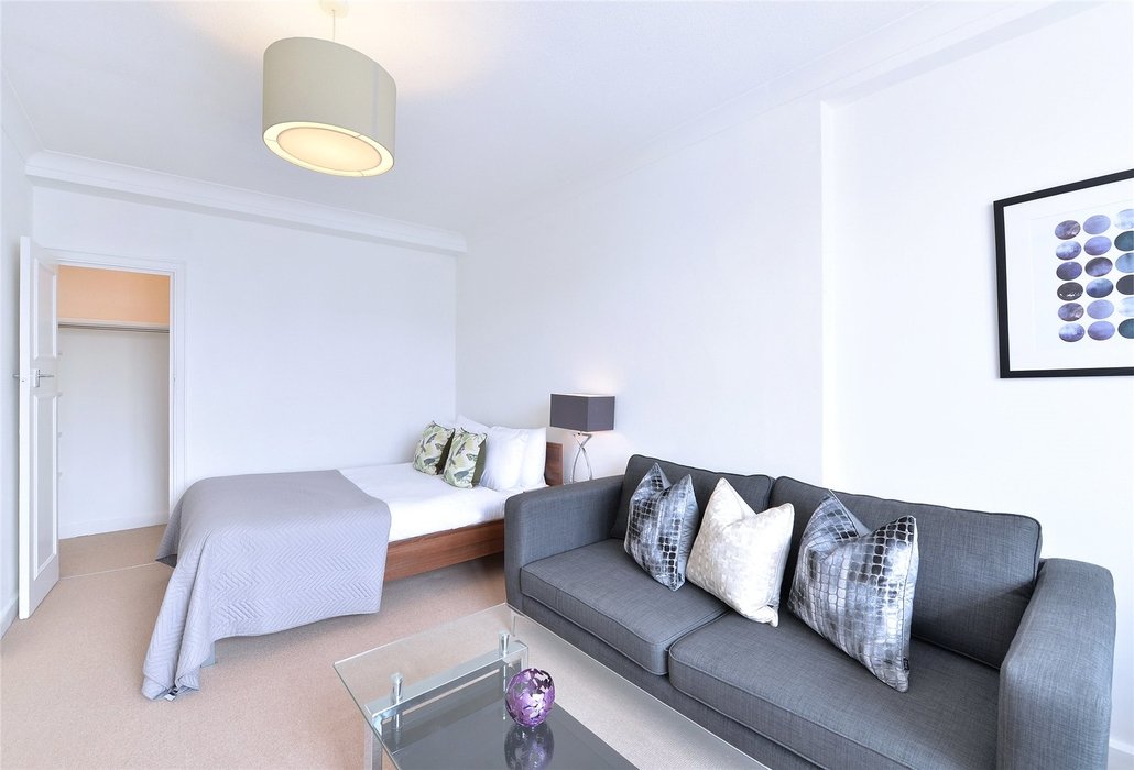  Flat to let in Mayfair,London - Image 4