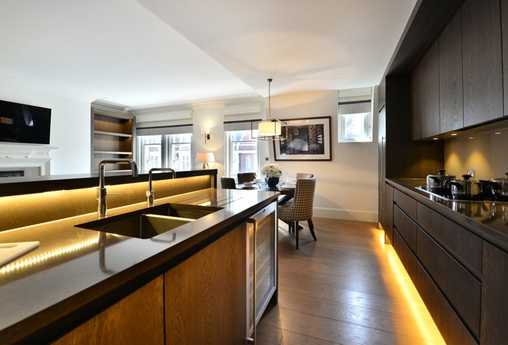 1 bedroom Flat to let in London - Image 7