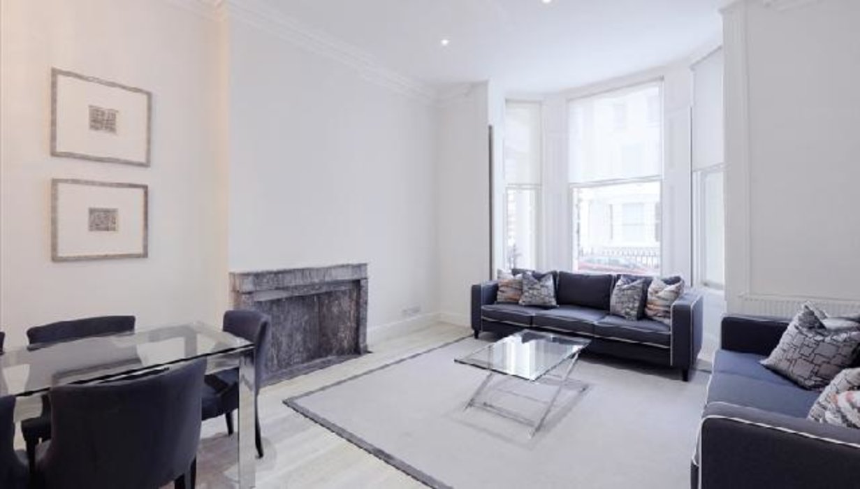 3 bedroom Flat to let in Kensington,London - Image 1