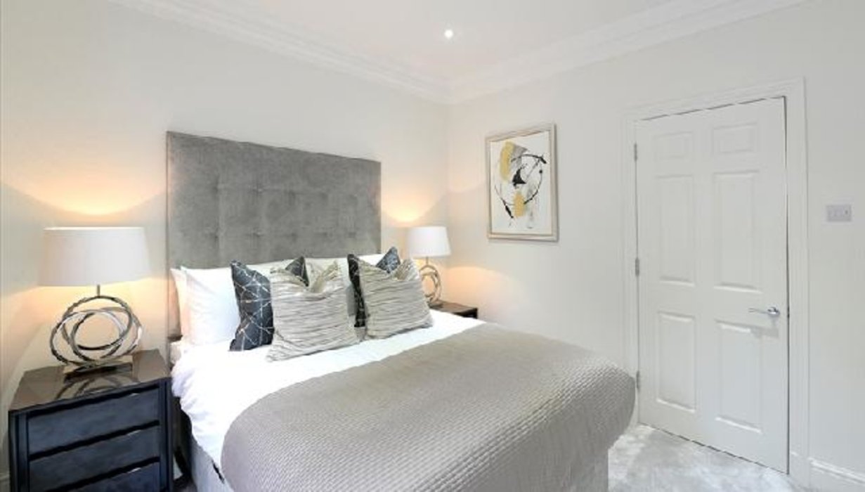 3 bedroom Flat to let in Kensington,London - Image 5