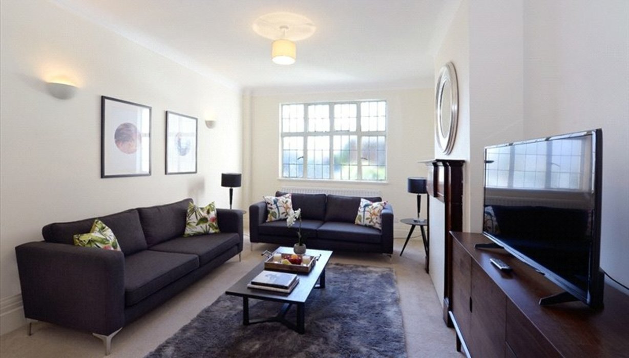 5 bedroom Flat to let in St Johns Wood,London - Image 1