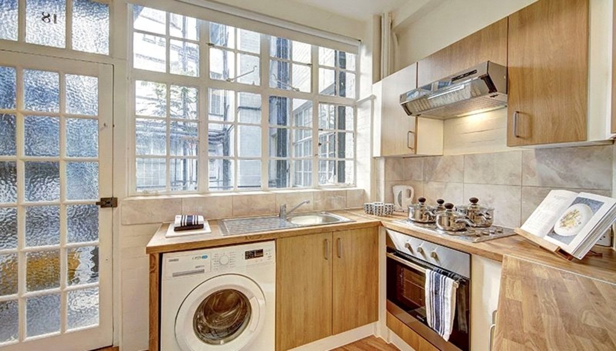 2 bedroom Property to let in St Johns Wood,London - Image 4