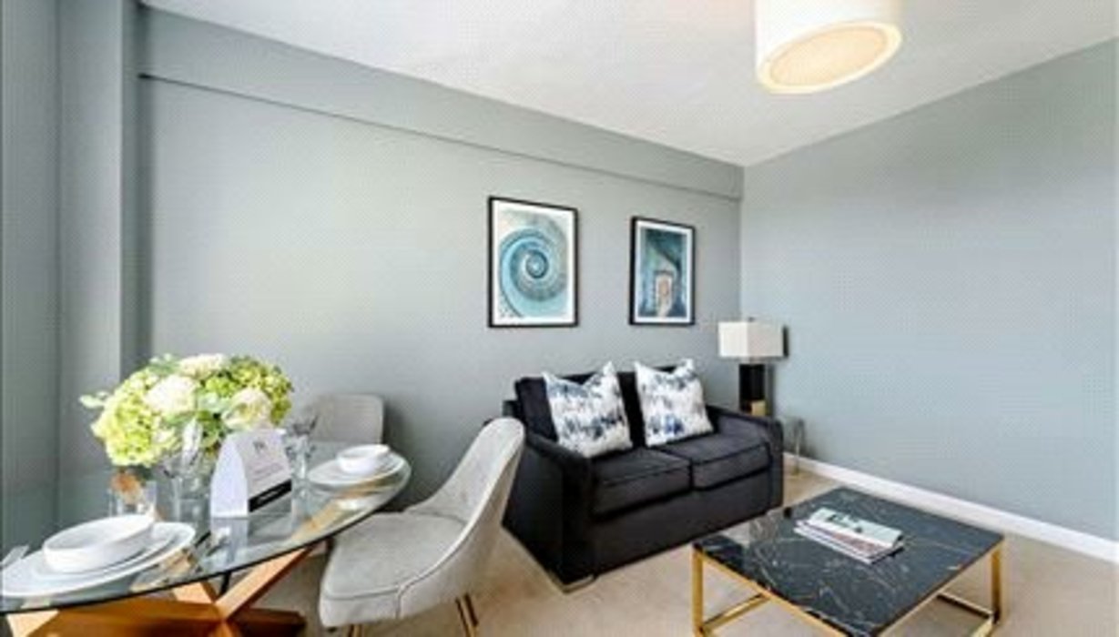 1 bedroom Flat under offer in Mayfair,London - Image 4