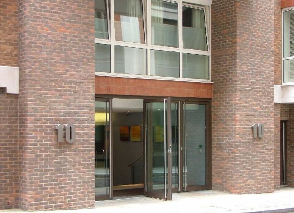  Property new instruction in West Smithfield,London - Image 6