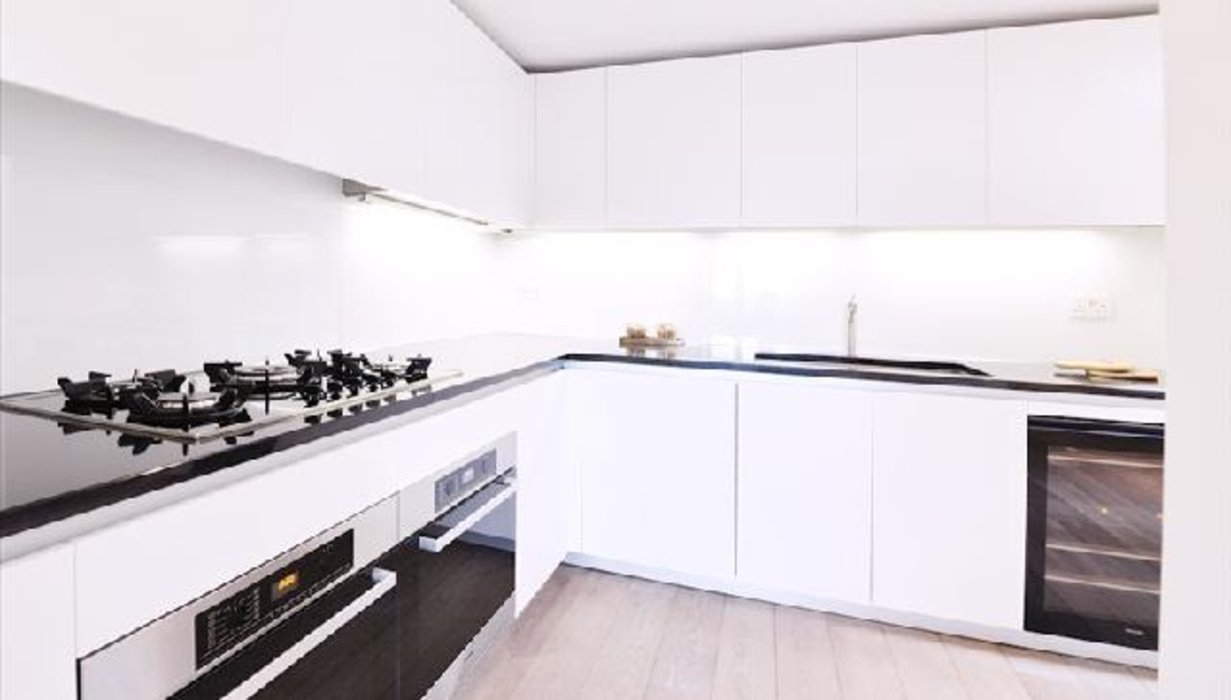4 bedroom Flat to let in Paddington,London - Image 2