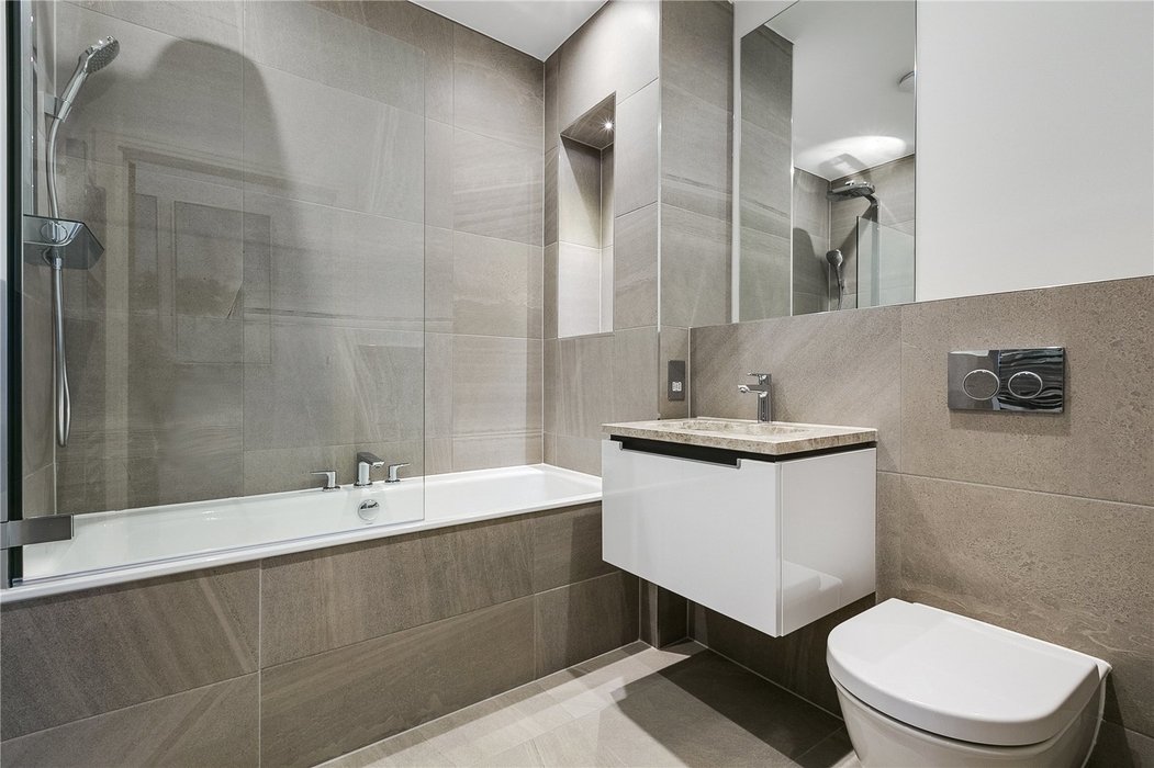 1 bedroom Flat new instruction in London - Image 10