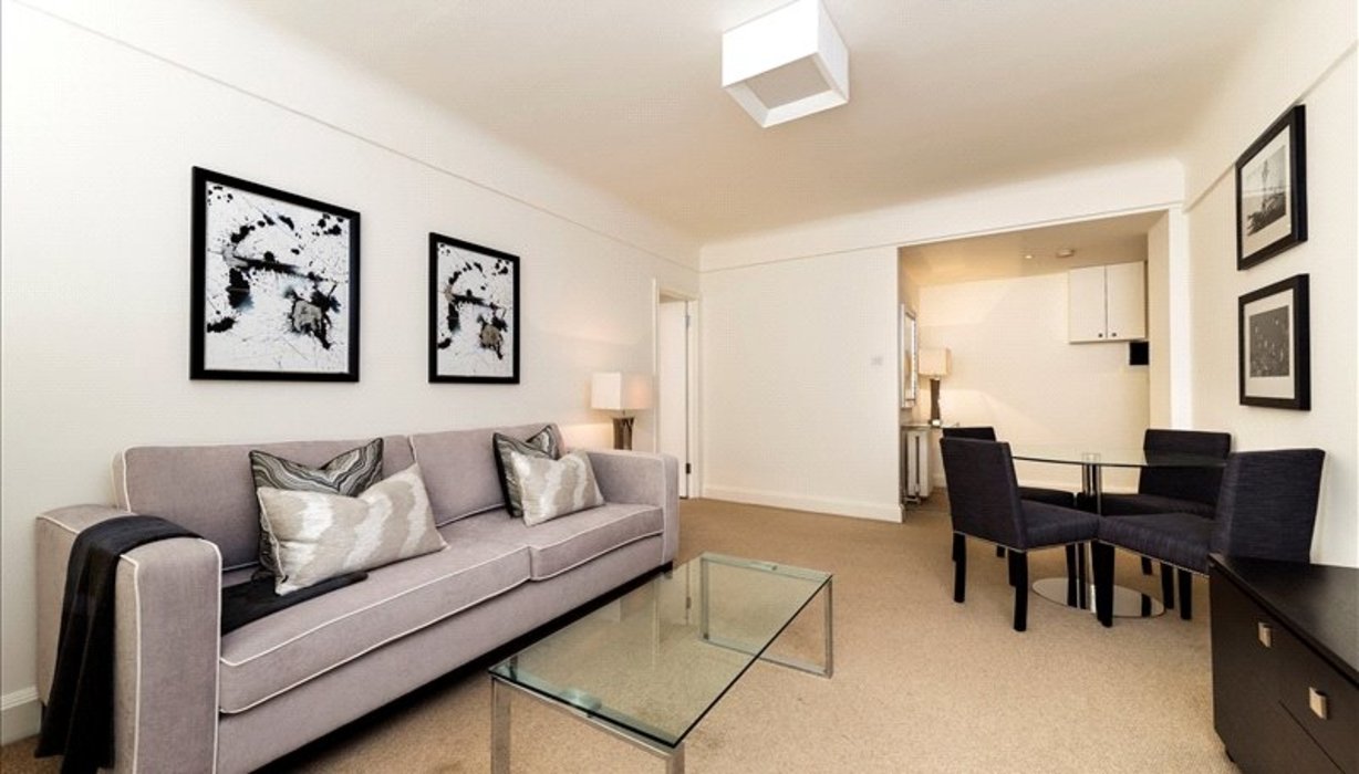 2 bedroom Flat to let in Chelsea,London - Image 1
