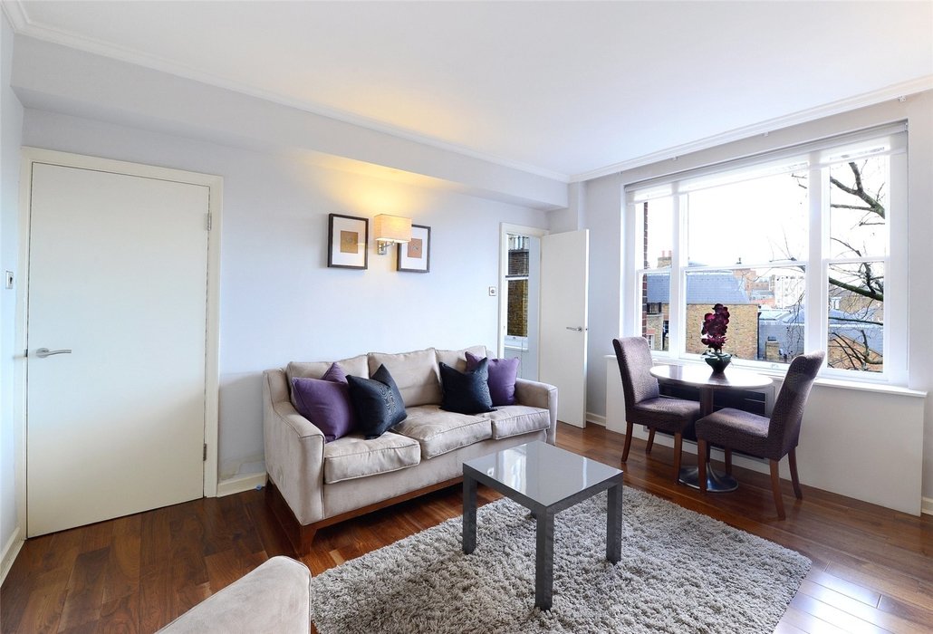2 bedroom Flat new instruction in Mayfair,London - Image 2