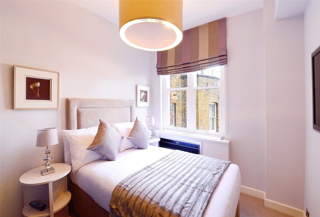 2 bedroom Flat to let in Mayfair,London - Image 5