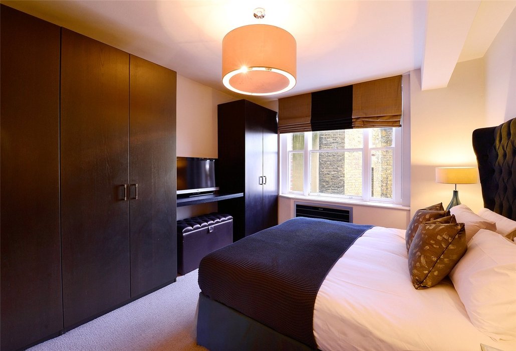 2 bedroom Flat to let in Mayfair,London - Image 9