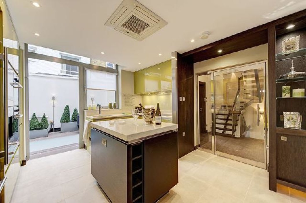 3 bedroom House to let in Mayfair,London - Image 3