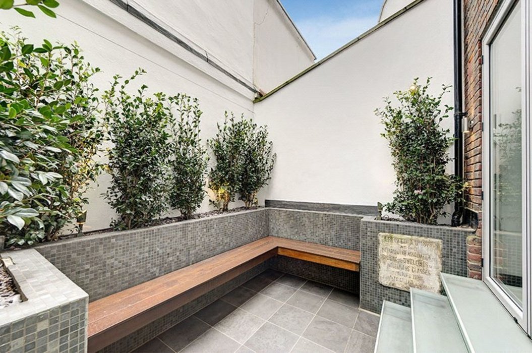 3 bedroom House to let in Mayfair,London - Image 9