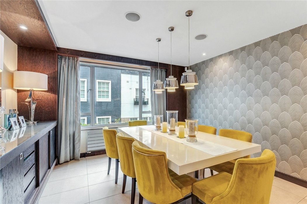 3 bedroom House to let in Mayfair,London - Image 10