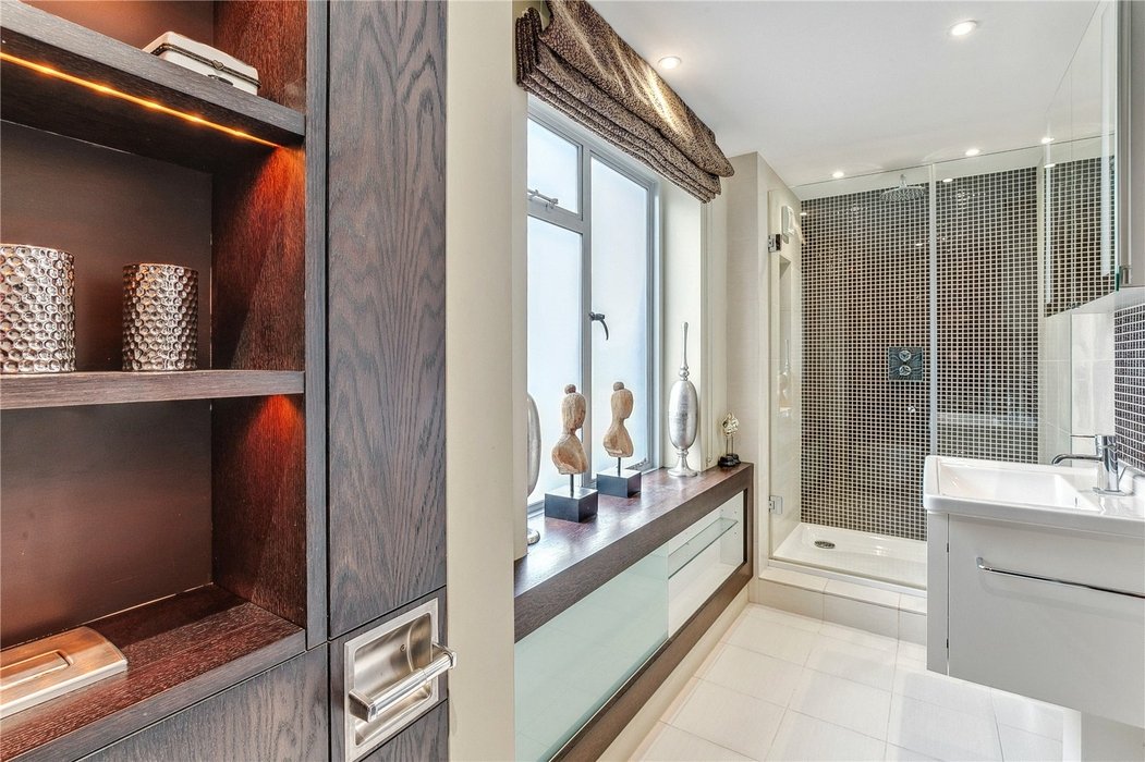 3 bedroom House to let in Mayfair,London - Image 17