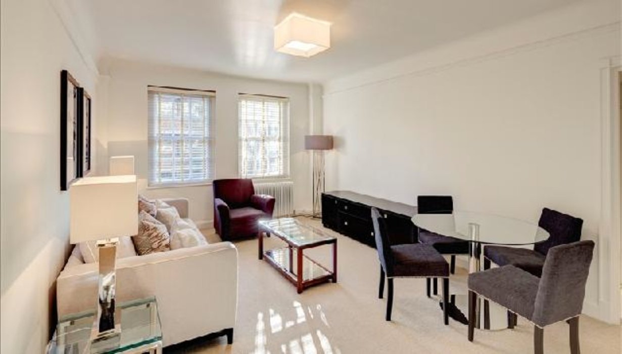 2 bedroom Flat new instruction in Chelsea,London - Image 1