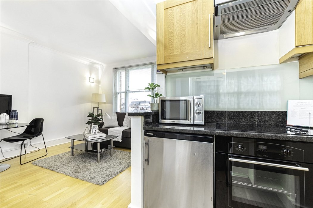 Flat new instruction in Mayfair,London - Image 4