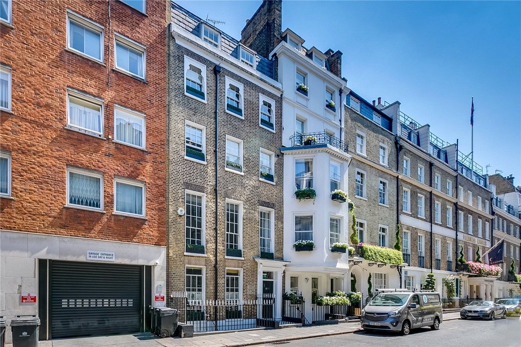  Property to let in Mayfair,London - Image 1