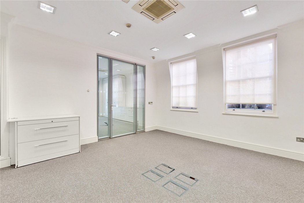  Property to let in Mayfair,London - Image 9