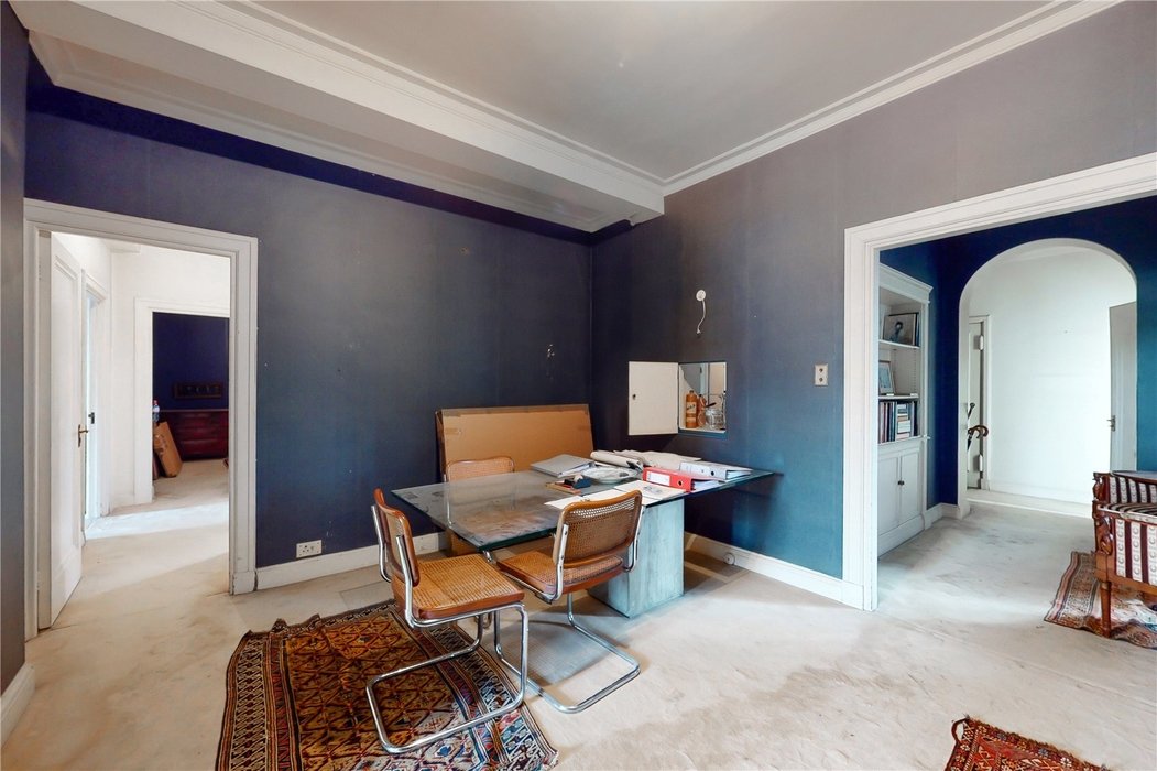 2 bedroom Flat sold in Mayfair,London - Image 6