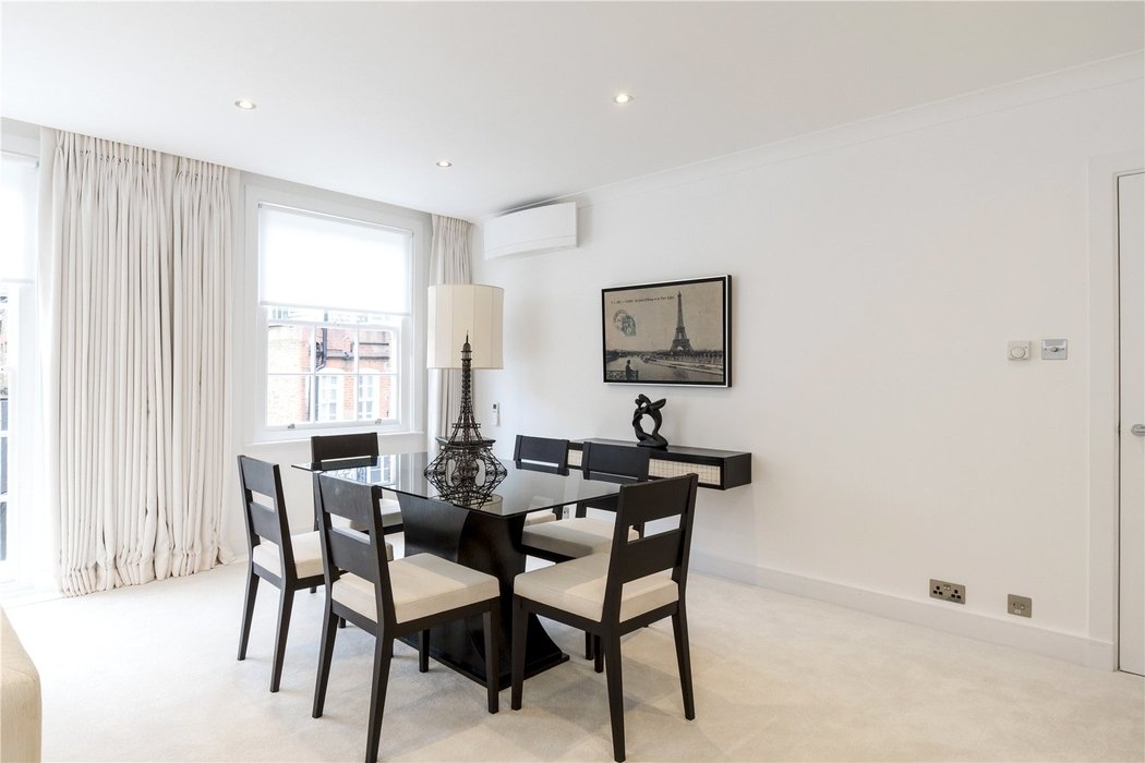 2 bedroom Flat new instruction in Mayfair,London - Image 11