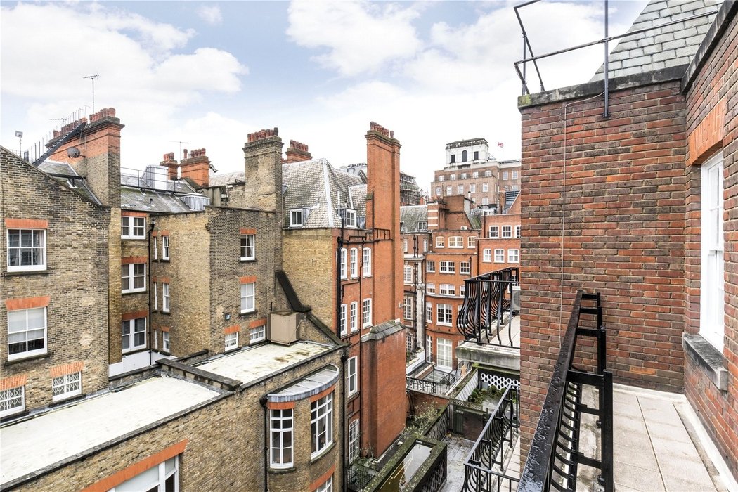 2 bedroom Flat new instruction in Mayfair,London - Image 20