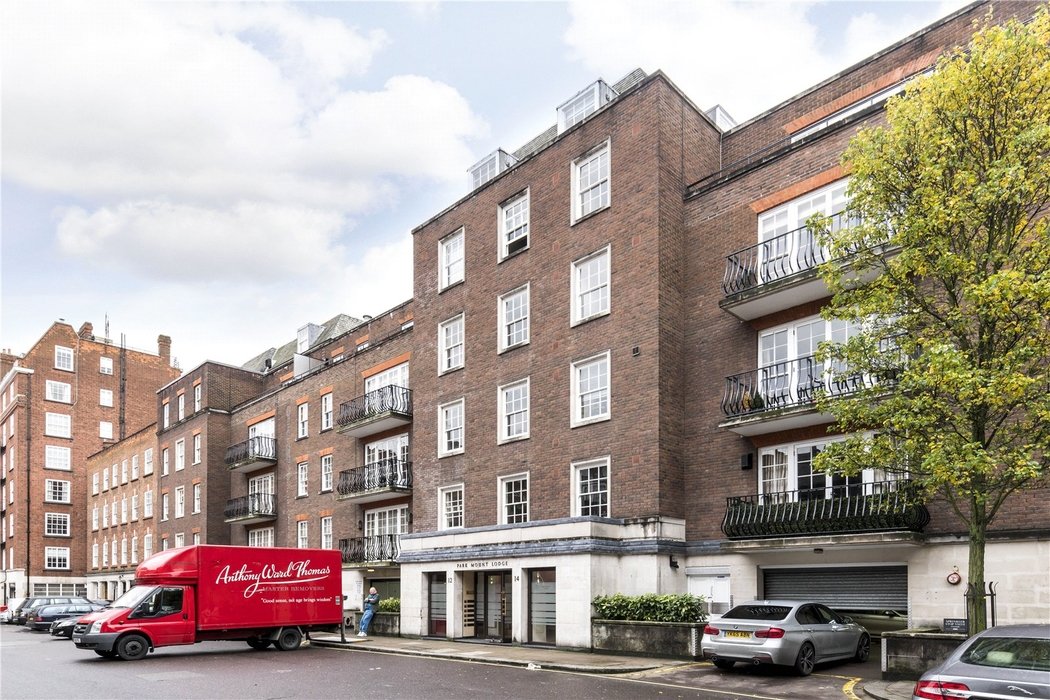 2 bedroom Flat new instruction in Mayfair,London - Image 21