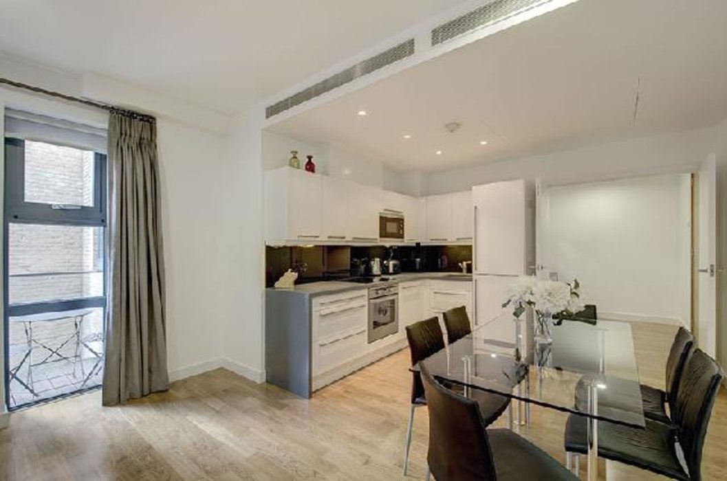 2 bedroom Flat under offer in Marylebone,London - Image 3