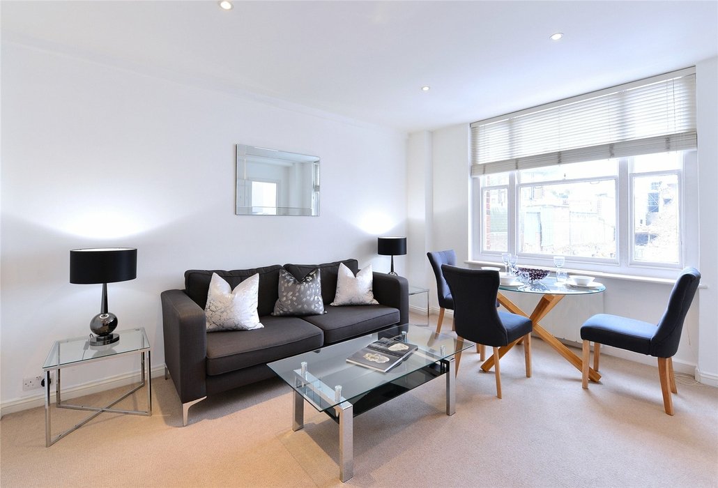 1 bedroom Flat to let in Mayfair,London - Image 2