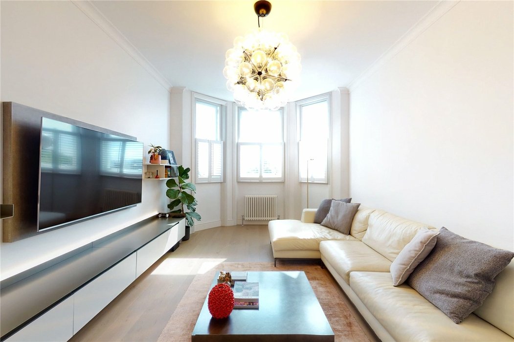 2 bedroom Flat for sale in Earls Court,London - Image 4
