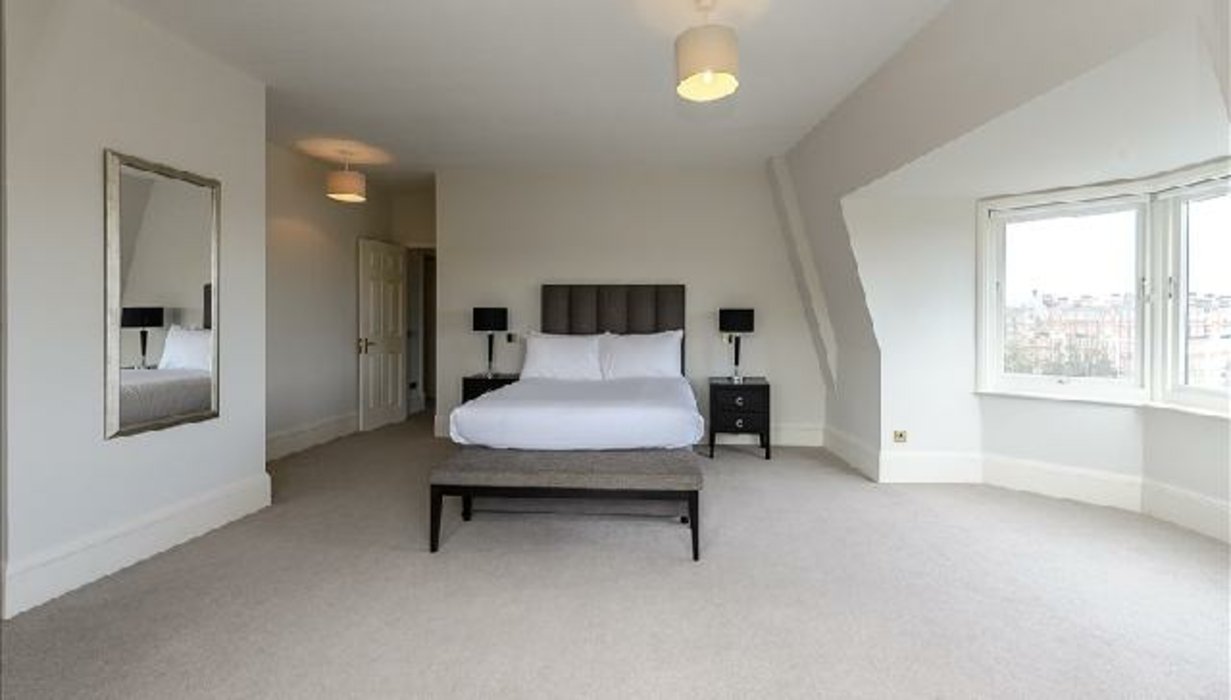 4 bedroom Flat to let in St Johns Wood,London - Image 7