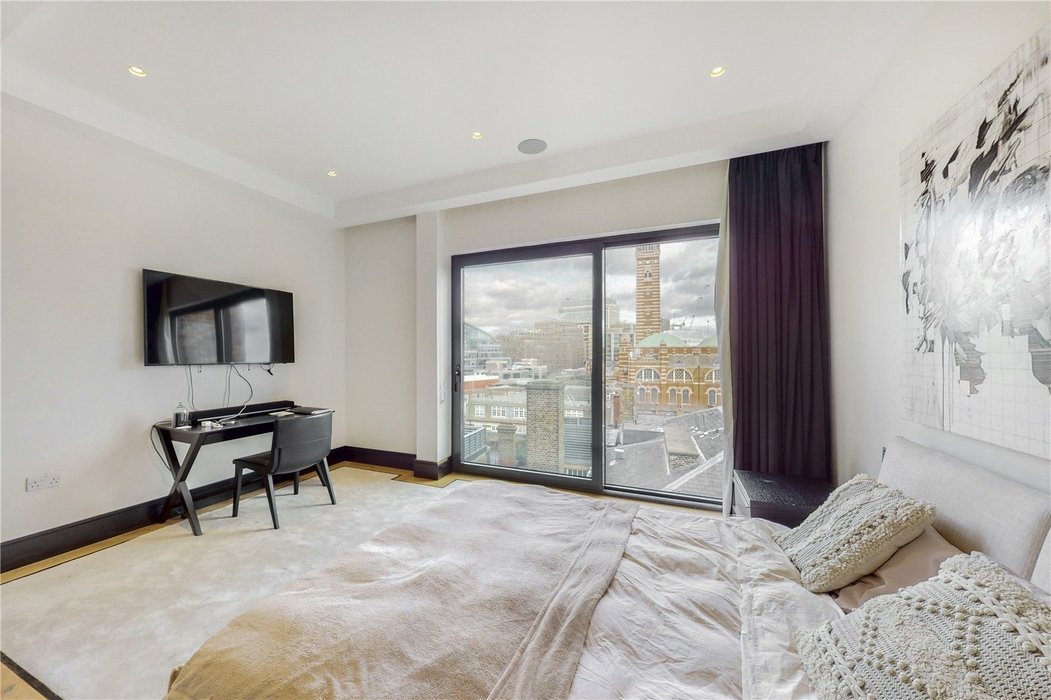 2 bedroom Flat for sale in Victoria,London - Image 12