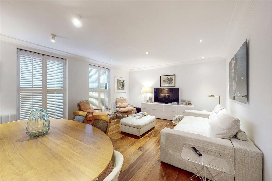 2 bedroom Flat for sale in 93 Ebury Bridge Road,London - Image 1