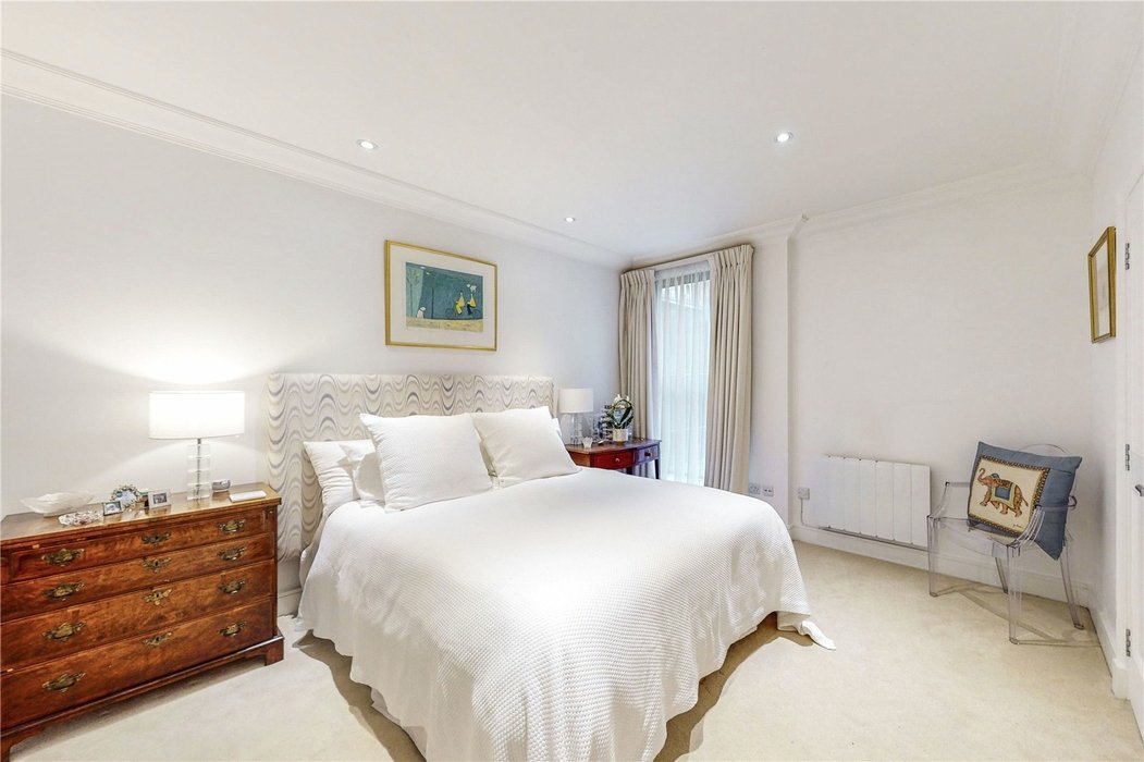 2 bedroom Flat for sale in 93 Ebury Bridge Road,London - Image 6