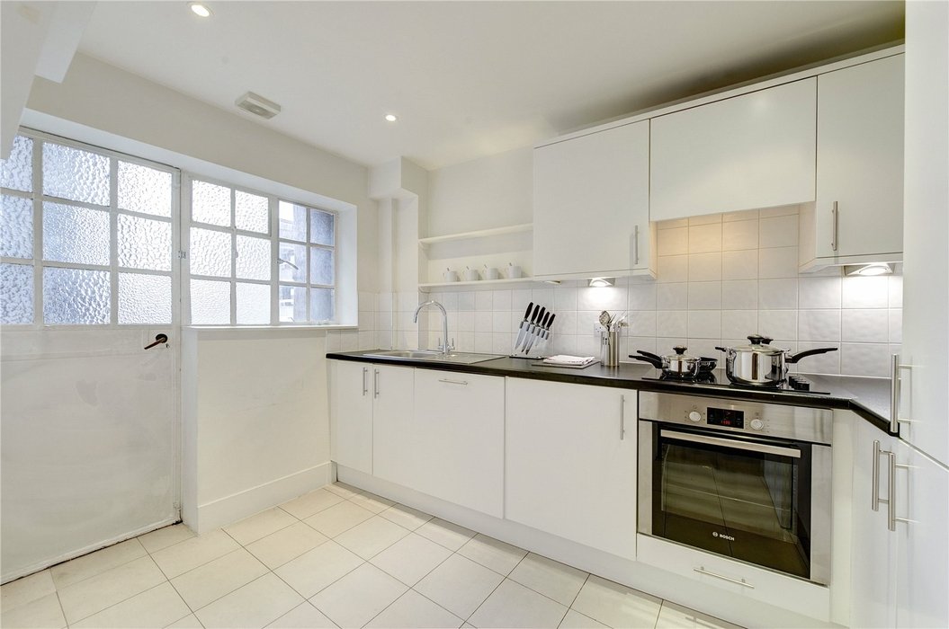 2 bedroom Property new instruction in Chelsea,London - Image 3