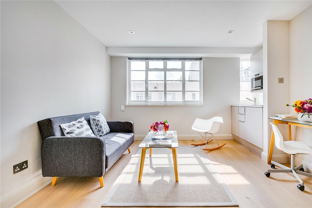  Flat for sale in Chelsea,London - Image 1