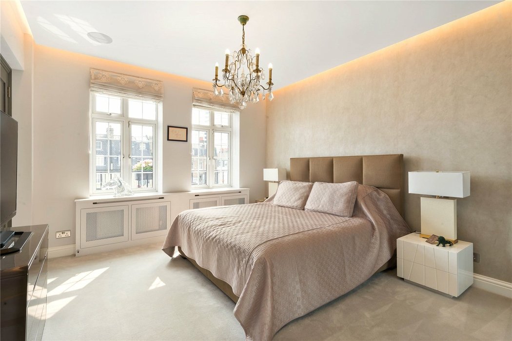 2 bedroom Flat for sale in Mayfair,London - Image 7