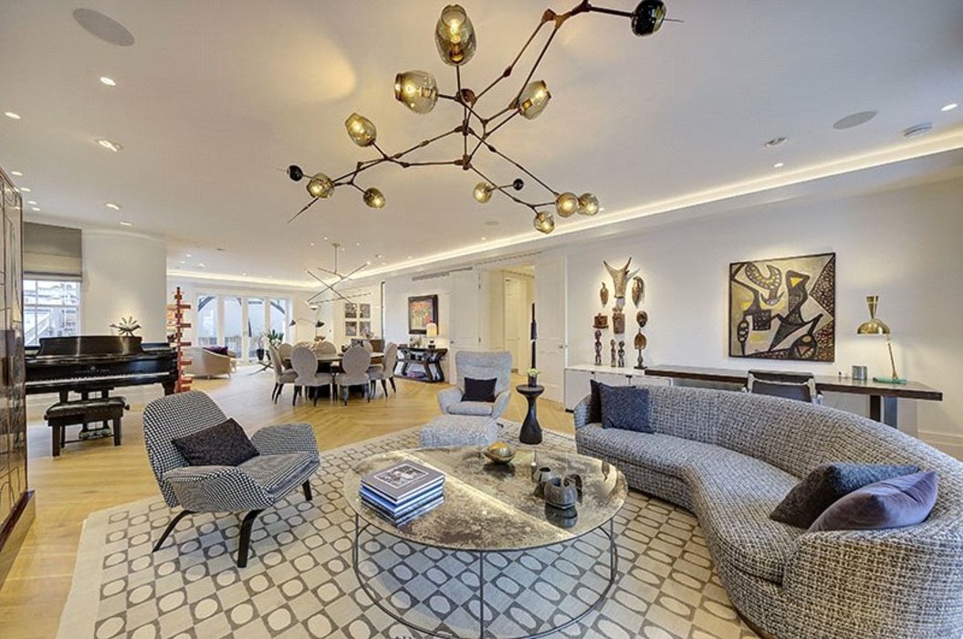 3 bedroom Flat / Apartment,Conversion for sale in Westbourne Grove,London - Image 1