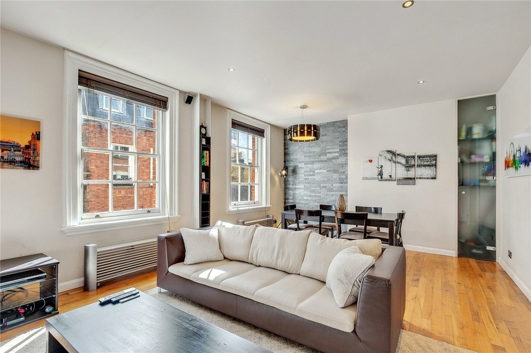 1 bedroom Flat for sale in Mayfair,London - Image 2