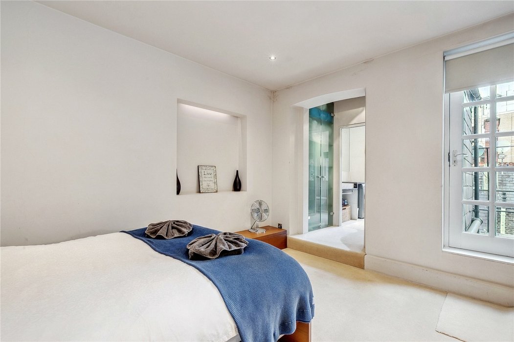 1 bedroom Flat for sale in Mayfair,London - Image 8