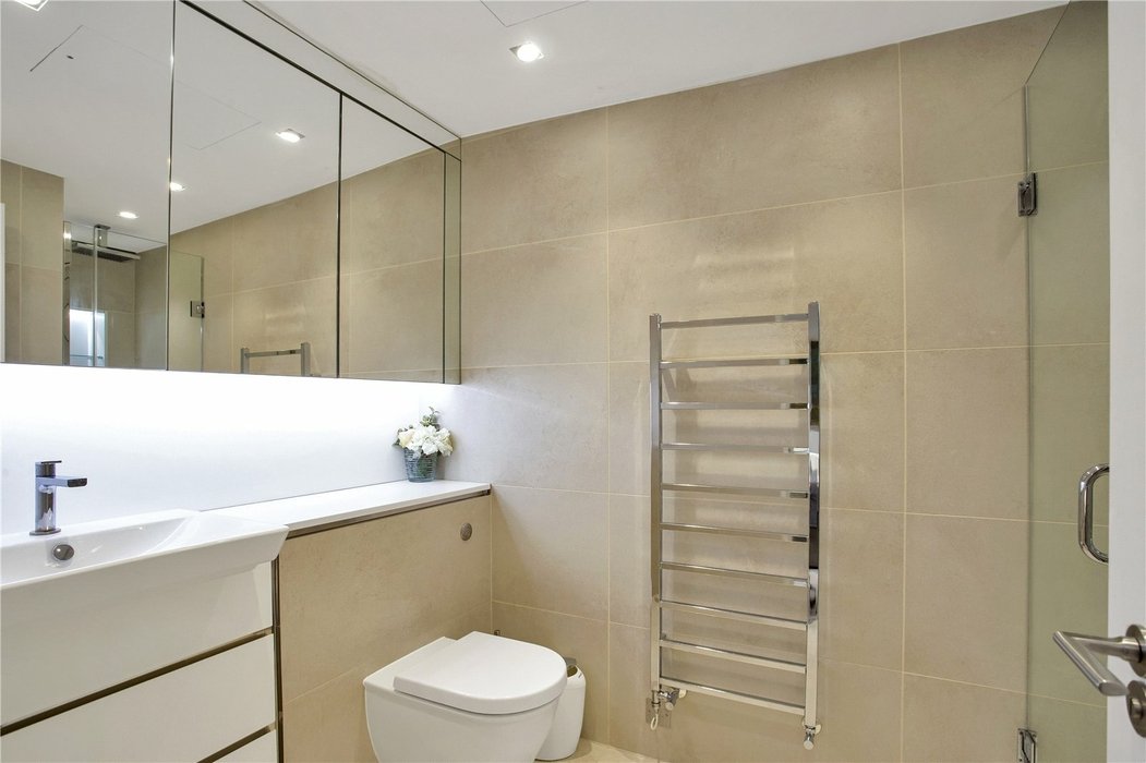 3 bedroom Flat new instruction in Mayfair,London - Image 12