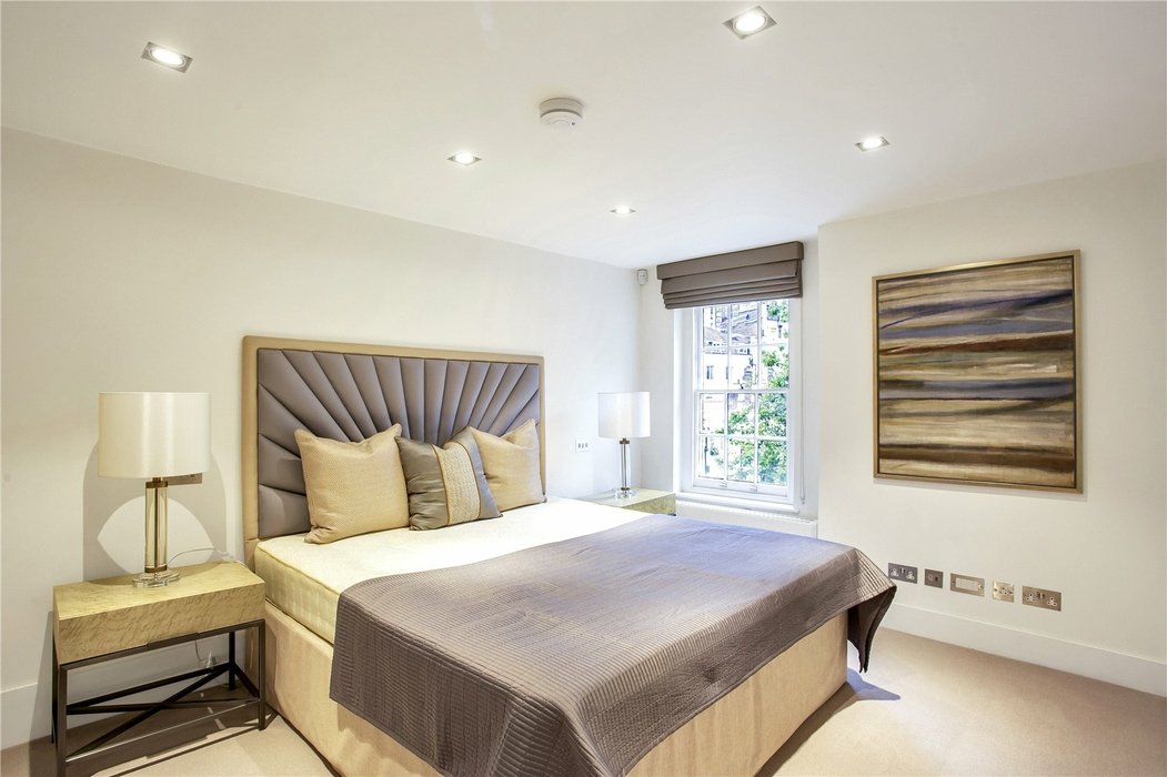 3 bedroom Flat new instruction in Mayfair,London - Image 21