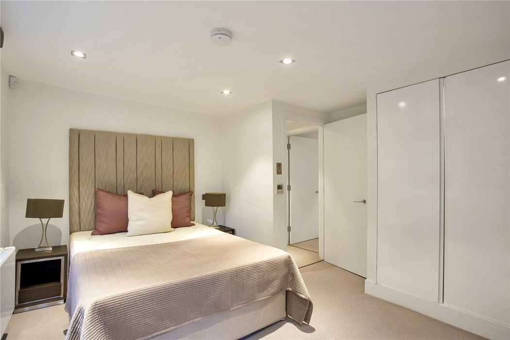 3 bedroom Flat new instruction in Mayfair,London - Image 22