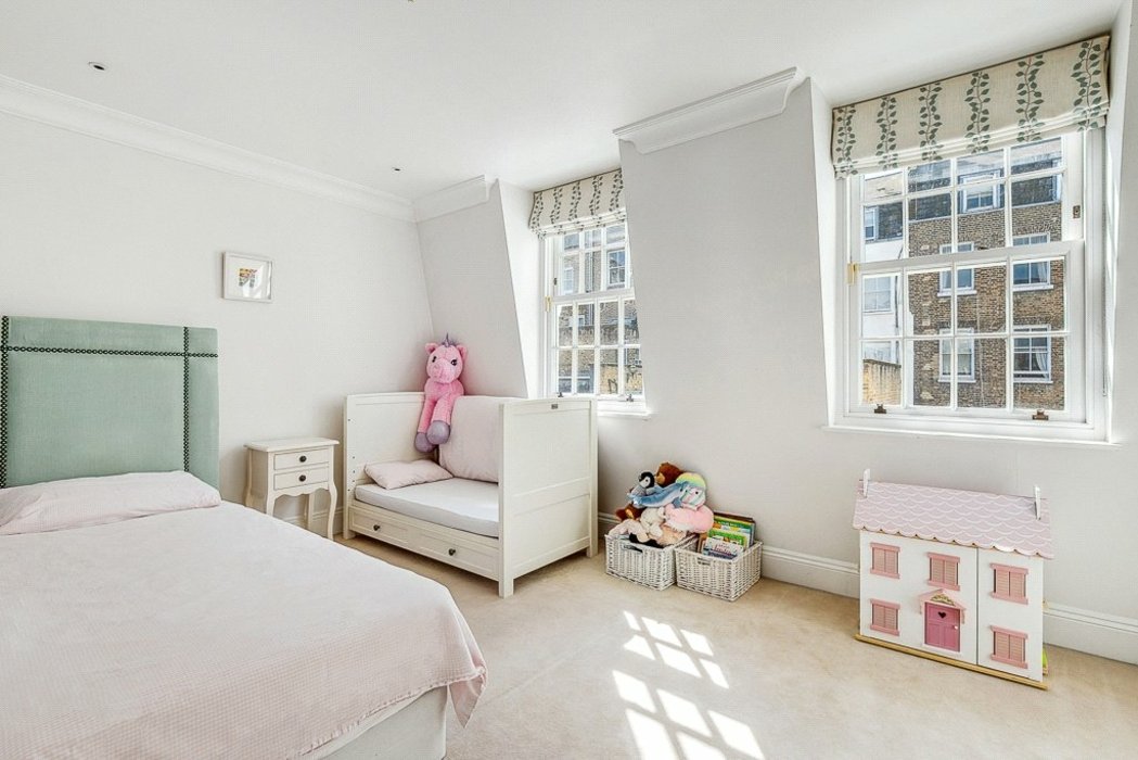 4 bedroom House for sale in Mayfair,London - Image 11