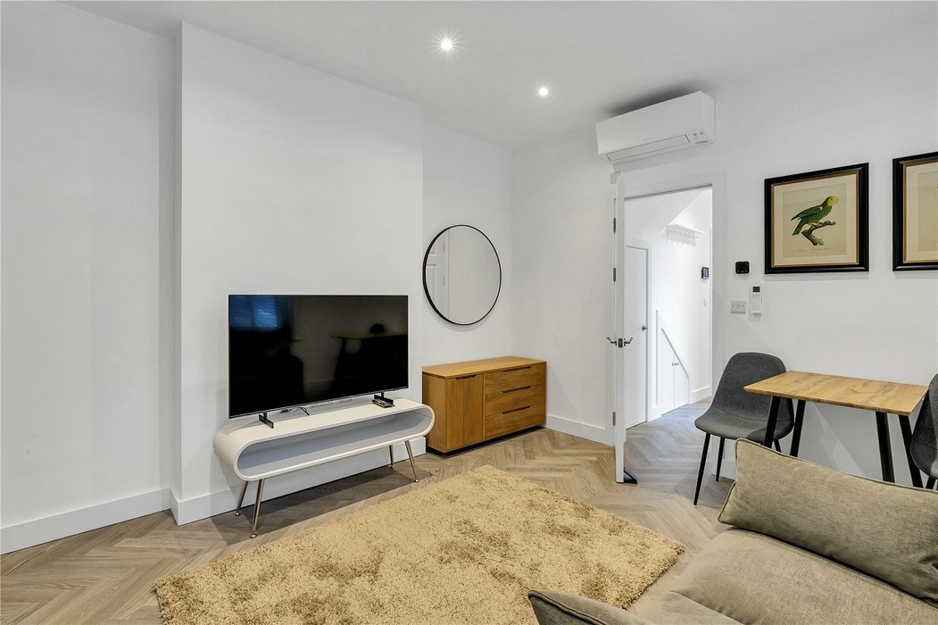 1 bedroom Flat let in Mayfair,London - Image 6