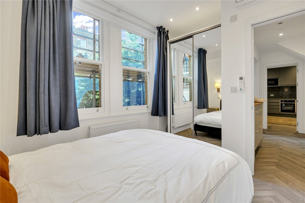 1 bedroom Flat let in Mayfair,London - Image 8