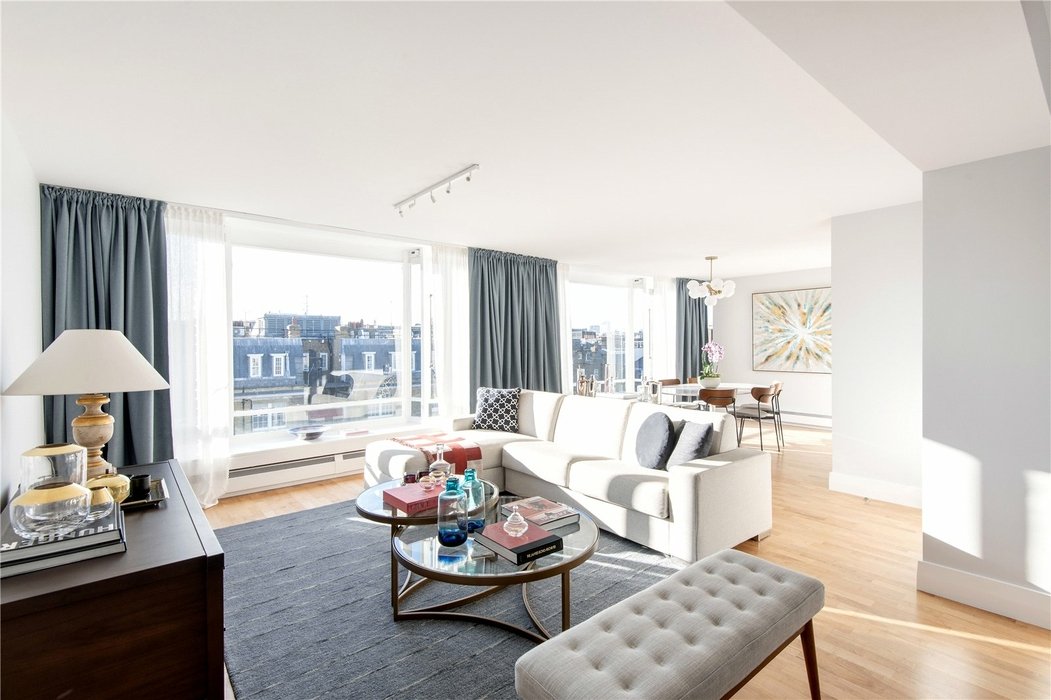 3 bedroom Flat to let in Mayfair,London - Image 1