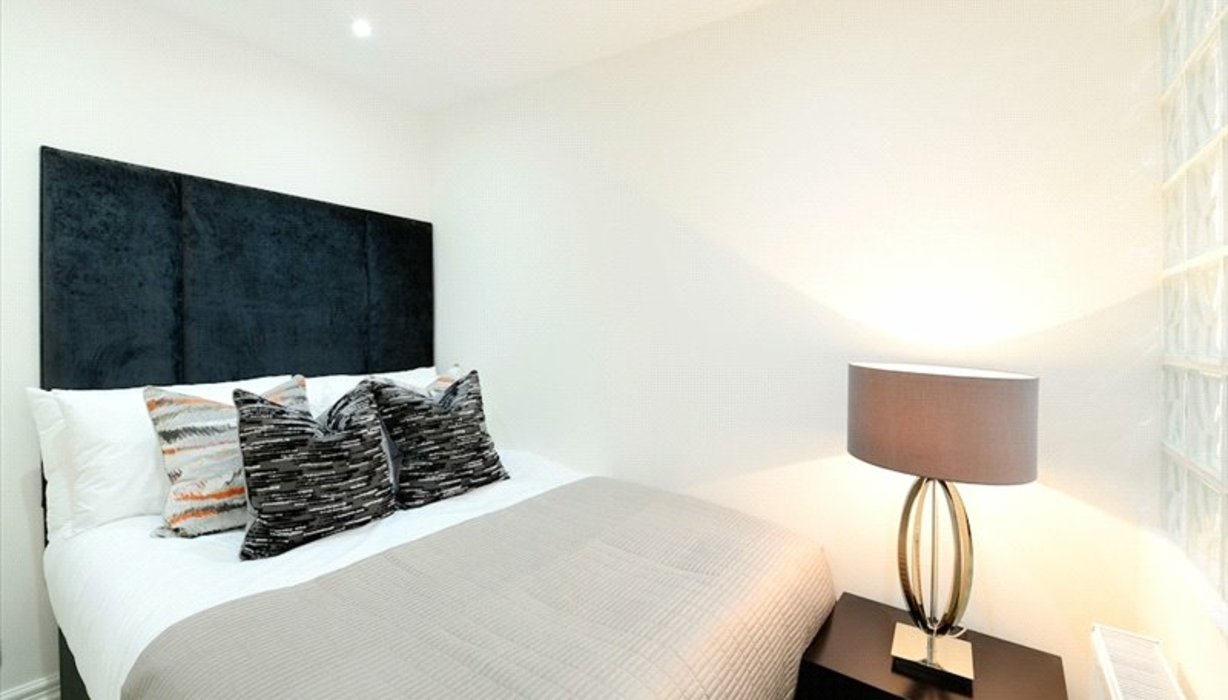 1 bedroom Flat to let in Kensington,London - Image 4