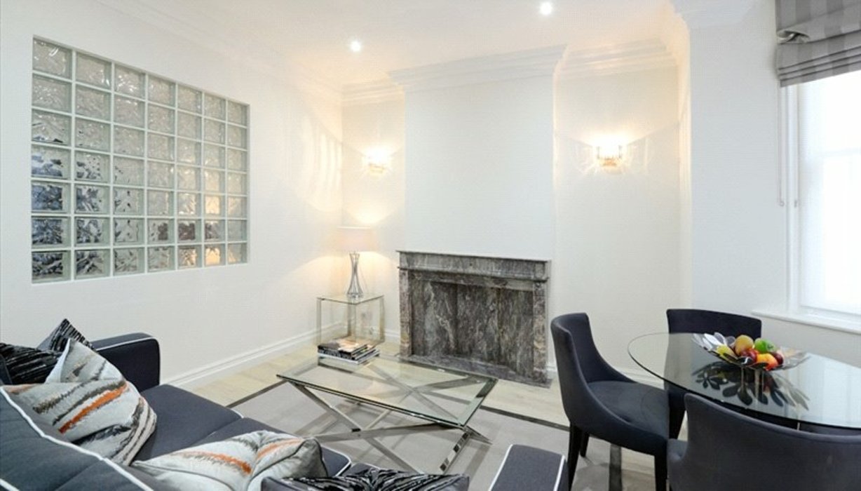 1 bedroom Flat to let in Kensington,London - Image 2